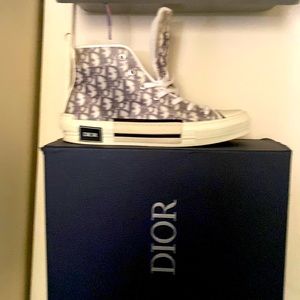 10.5 excellent condition paid $800 asking $300